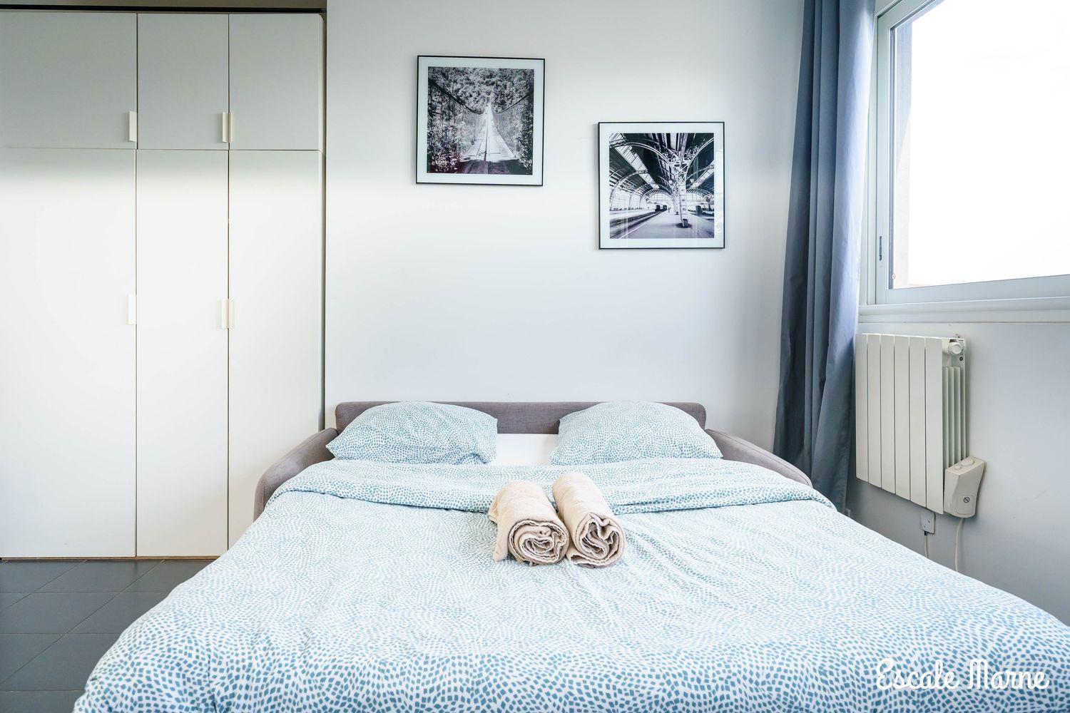 Escale-Marne Fr - 202 - Free Parking - Free Luggage Storage - All Equipped - Linen Included - Washing Machine - 10Mn Walk Metro 8 - Rer A - Panoramic View - From 1 To 14 Guests Maisons-Alfort Szoba fotó